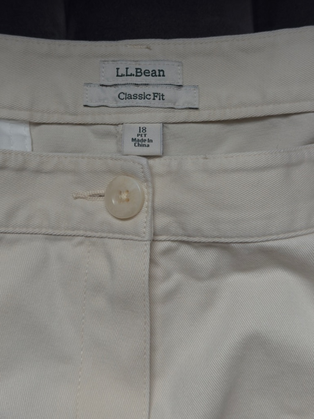 L.L. Bean Classic Fit Women’s Pants in Cream 18P